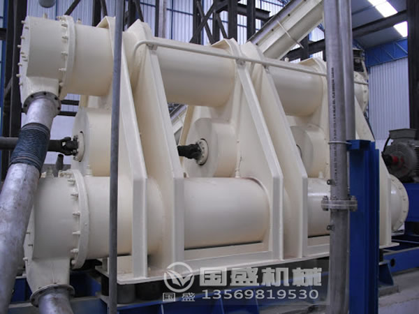 臥式多功能途振動磨機 臥式多功能途振動磨機